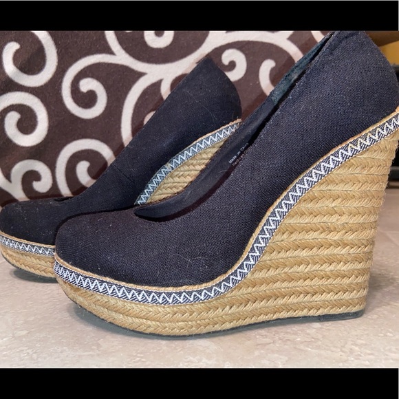 Black Wedges - Picture 9 of 12